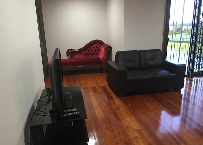 Glenaire Apartments At Frazer St